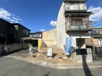 向日市、西京区、南区を専門　ユニバーサルホームサービス洛西口店 ＺＥＨ水準省エネ住宅！耐震・制震のＫ３ダンパー使用！
南向きで陽当たり良好！ＪＲ『桂川駅』まで徒歩１３分！
各お部屋に収納がある３ＬＤＫ！