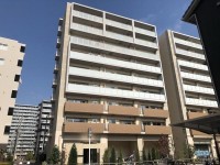 向日市、西京区、南区を専門　ユニバーサルホームサービス洛西口店 阪急『洛西口駅』とＪＲ『桂川駅』の駅近２ＷＡＹアクセス！
南東角部屋で陽当たり・通風・眺望良好！
徒歩圏内に周辺施設充実で生活便利な立地♪