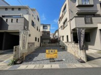 向日市、西京区、南区を専門　ユニバーサルホームサービス洛西口店 自由設計！お好きな間取りで建築可能！
ＪＲ「長岡京」駅まで徒歩１４分！
前道ゆったり約６ｍで駐車しやすい！