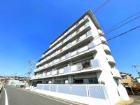 ２０２５年１１月リフォーム完成！
５階部分の角部屋につき日当たり・通風大変良好です♪
オートロック付きなのでセキュリティ面も安心！