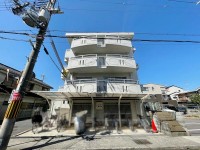 向日市、西京区、南区を専門　ユニバーサルホームサービス洛西口店 令和８年４月リノベーション済！
阪急『東向日駅』とＪＲ『向日町』の駅近２ＷＡＹアクセスで通勤・通学便利！
最上階の南向きバルコニーで陽当たり・通風良好！