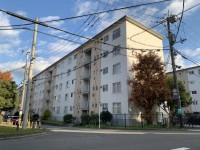 向日市、西京区、南区を専門　ユニバーサルホームサービス洛西口店 阪急「長岡天神」駅まで徒歩８分！
室内丁寧にお使いです！南向きにつき日当たり良好！
小学校まで徒歩圏内！お子様の通学も安心です！