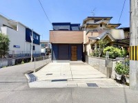 令和４年２月建築の築浅物件！
阪急「西向日」駅まで徒歩７分！通勤・通学に便利な立地！
南向きにつき日当たり良好！駐車２台可能！