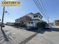 向日市、西京区、南区を専門　ユニバーサルホームサービス洛西口店 北東角地に位置する広々約５２坪の売土地☆
更地渡し！自由設計につき、お好きな間取りで建築可能！
生活施設が徒歩圏内に充実しており、毎日の暮らしに便利な立地！