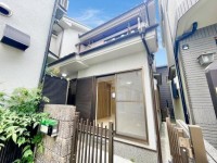 阪急『東向日駅』まで徒歩9分、JR『向日町駅』まで徒歩12分!
リノベーション済物件!空家の為、即引き渡し可!
イオンモール京都桂川まで徒歩約10分!便利な立地♪