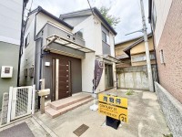 向日市、西京区、南区を専門　ユニバーサルホームサービス洛西口店 収納スペースが充実した４ＬＤＫ中古戸建！
上鳥羽小学校まで徒歩９分とお子様の通学も安心♪
コンビニなどの生活施設が周辺に充実♪
