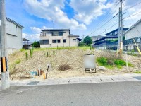 向日市、西京区、南区を専門　ユニバーサルホームサービス洛西口店 全２区画の分譲地！阪急「西向日」駅まで徒歩９分！
建築条件無土地！お好きなハウスメーカー・工務店で建築可能！
小・中学校まで徒歩圏内！お子様の通学も安心です！