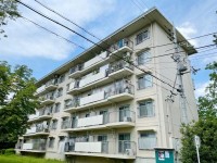 2026年4月リフォーム済!2階部分!
南・北の両面バルコニーで陽当たり・通風良好
小学校・中学校が徒歩10分以内でお子様の通学も安心!