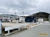 向日市、西京区、南区を専門　ユニバーサルホームサービス洛西口店 全８区画の分譲地！
前面道路６ｍ以上で駐車もラクラク！
建築条件無し売土地につき、お好きなハウスメーカー・工務店で建築可能！