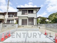 向日市、西京区、南区を専門　ユニバーサルホームサービス洛西口店 ２０２６年８月リノベーション完了予定！
三方角地で陽当たり・通風良好！閑静な住宅地！
小学校と中学校が徒歩６分とお子様の通学も安心です♪