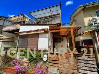 向日市、西京区、南区を専門　ユニバーサルホームサービス洛西口店 静かな住環境が魅力♪
スーパーやホームセンターが近く生活利便性良好！
収益物件としてもおすすめの一戸建てです。