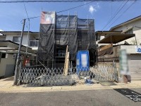 南向きで陽当たり良好な新築戸建！
ＺＥＨ水準省エネ住宅！敷地面積約３５坪！
収納スペースが充実♪前道約６メートルと駐車もラクラク！