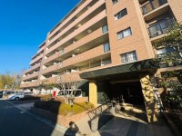 向日市、西京区、南区を専門　ユニバーサルホームサービス洛西口店 ６階の南東角部屋につき、陽当たり・通風良好！
床暖房付き！全室収納＋トランクルームで収スペース納充実！
リフォーム歴有！ペット飼育可能！(規約有)