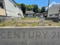 向日市、西京区、南区を専門　ユニバーサルホームサービス洛西口店 建築条件無し土地！お好きな工務店やハウスメーカーで建築可能！
前道ゆったり約６.２ｍ！駐車もラクラク♪
現況更地！土地面積広々約９２坪！