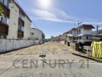 向日市、西京区、南区を専門　ユニバーサルホームサービス洛西口店 建築条件なし売土地につき、お好きな工務店やハウスメーカーで建築可能！ 
土地面積約１５３坪超！現況更地！
徒歩圏内に生活施設充実♪阪急『洛西口駅』まで徒歩１８分！